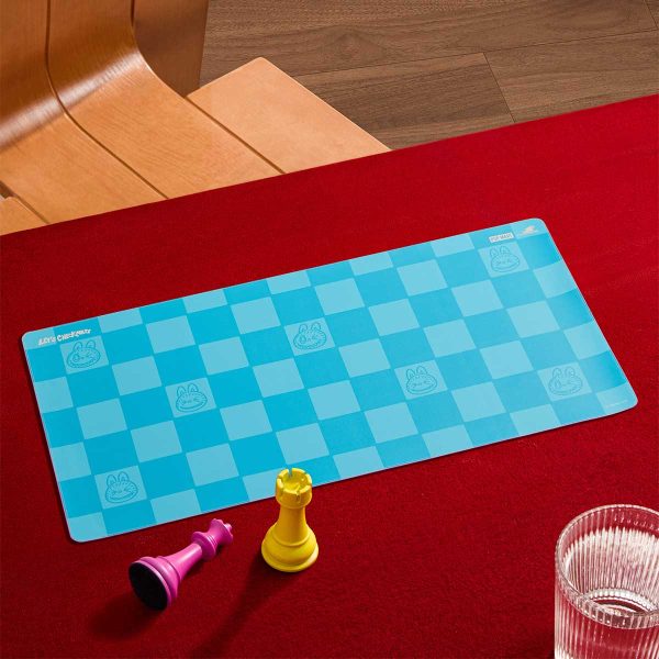 Alfombrilla de Escritorio Labubu – Serie Let’s Checkmate - Imagen 4