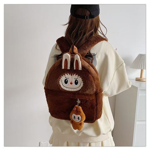 Mochila de peluche Labubu marrón – accesorio kawaii con llavero incluido