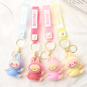 Llavero Labubu kawaii de peluche con colores brillantes y diseño exclusivo
