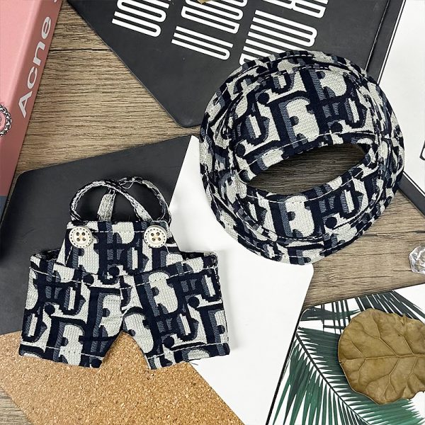 Conjunto Monogram Contrast para Labubu – Elegancia Gráfica en Blanco y Negro - Imagen 2