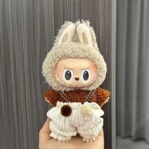 Traje Labubu de Punto Otoñal – Edición Pompones y Terciopelo
