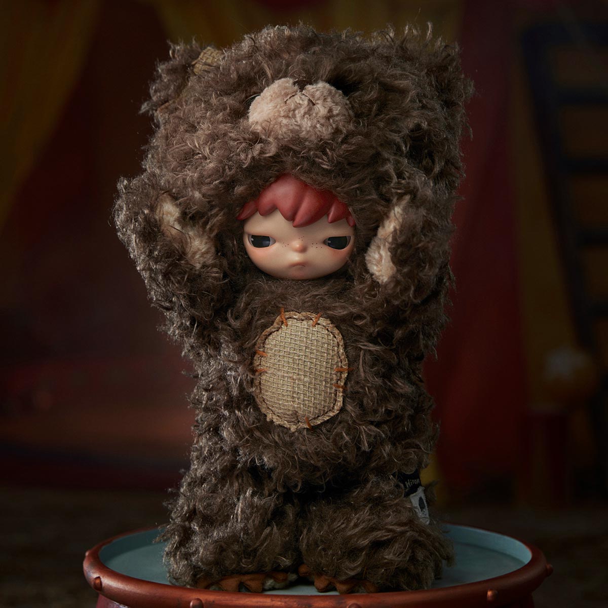 Hirono Bear Vinyl Plush Doll | Muñeco de peluche artístico de diseñador – 38 cm - Imagen 6