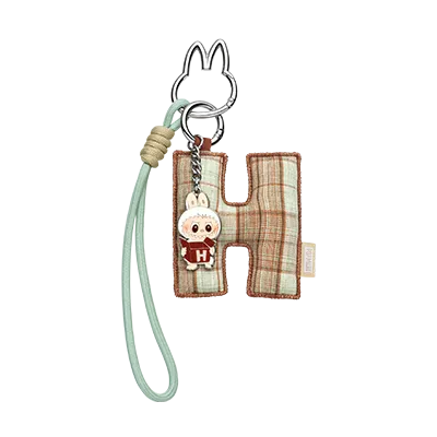 Colgante Labubu Letra “H” – Serie Pin for Love | Edición Coleccionable Oficial