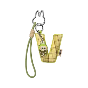 Colgante Labubu Letra “V” – Serie Pin for Love | Edición Coleccionable Oficial