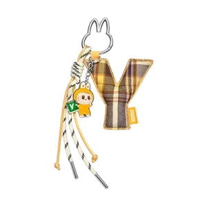 Colgante Labubu Letra “Y” – Serie Pin for Love | Edición Coleccionable Oficial