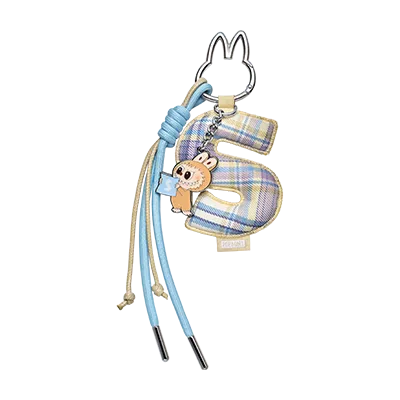 Colgante Labubu Letra “S” – Serie Pin for Love | Edición Coleccionable Oficial